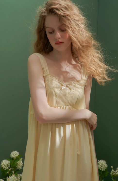 プリンセス風レースとコットンネグリジェ