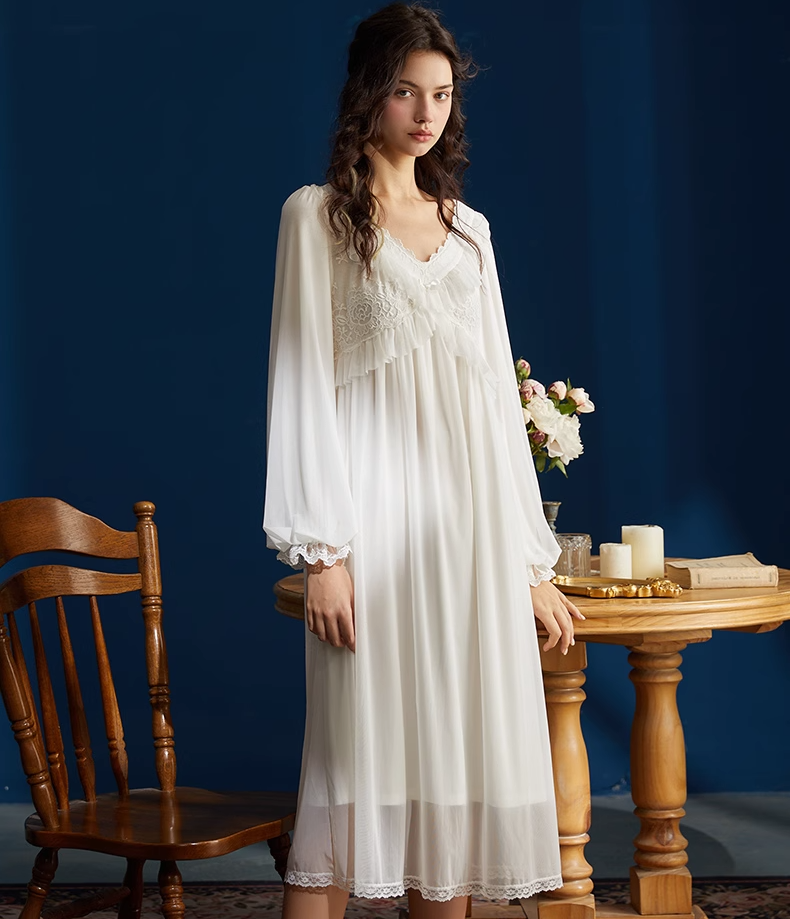 フローラルレースとリボンのスウィートネグリジェ