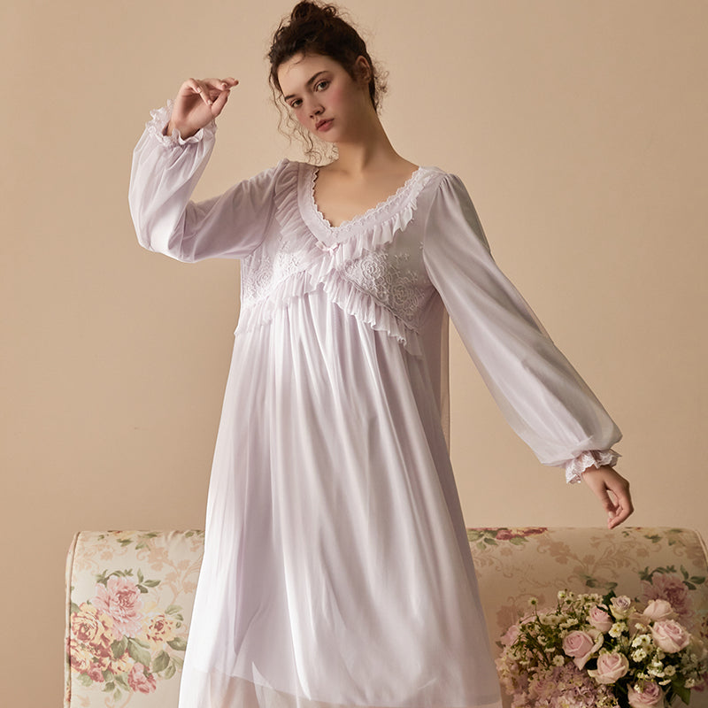 フローラルレースとリボンのスウィートネグリジェ