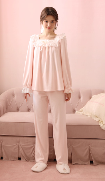 フリースレースネックフレアルームウェア