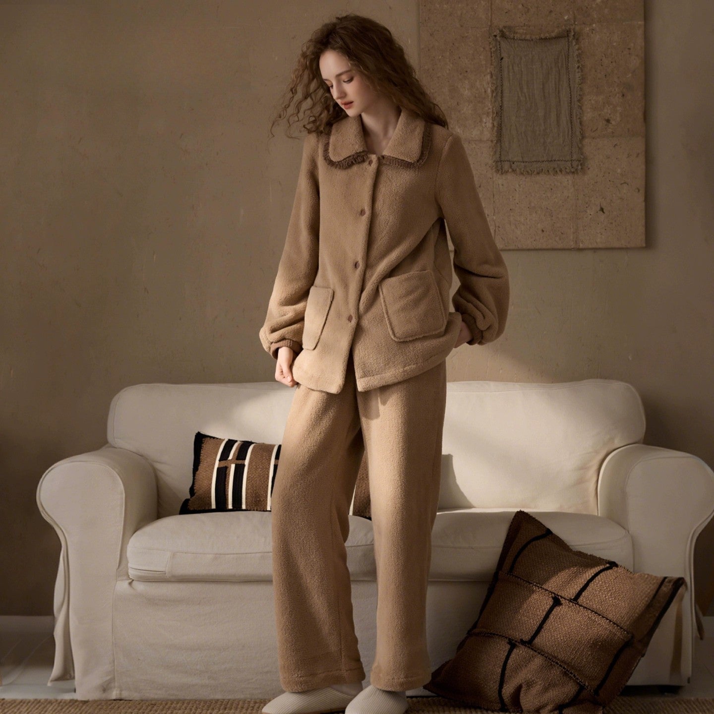 フリースふわふわカラーのルームウェア