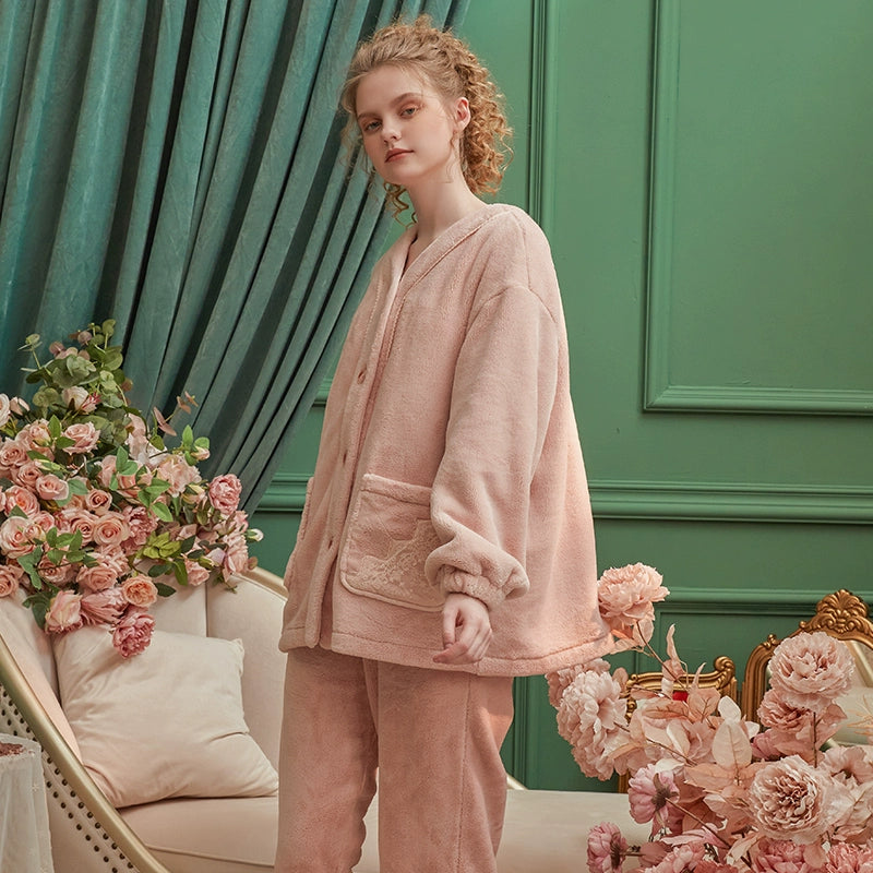 フリースレースポケットのふわふわルームウェア