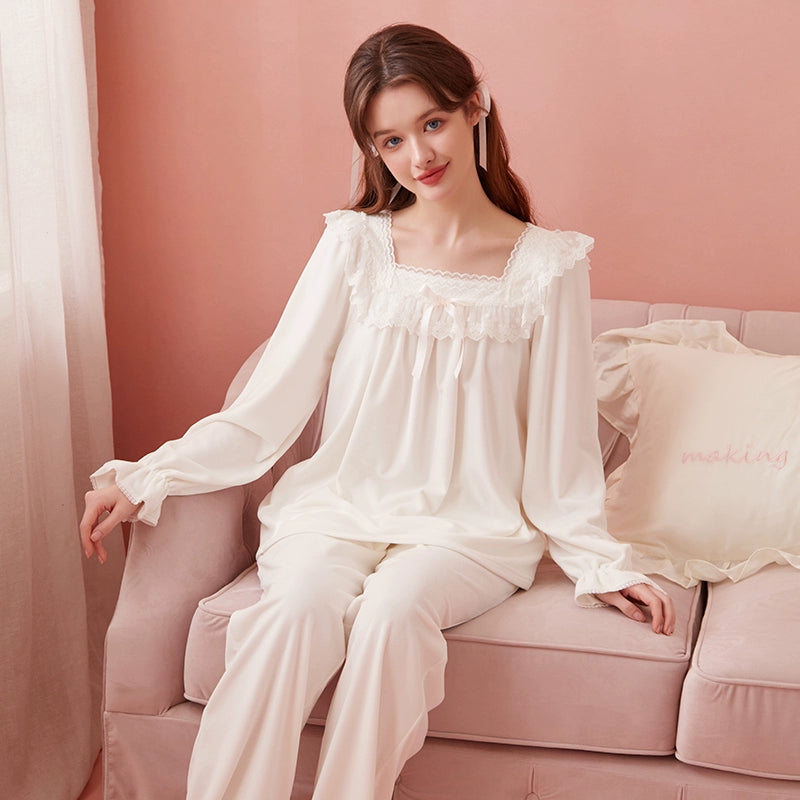 フリースレースネックフレアルームウェア