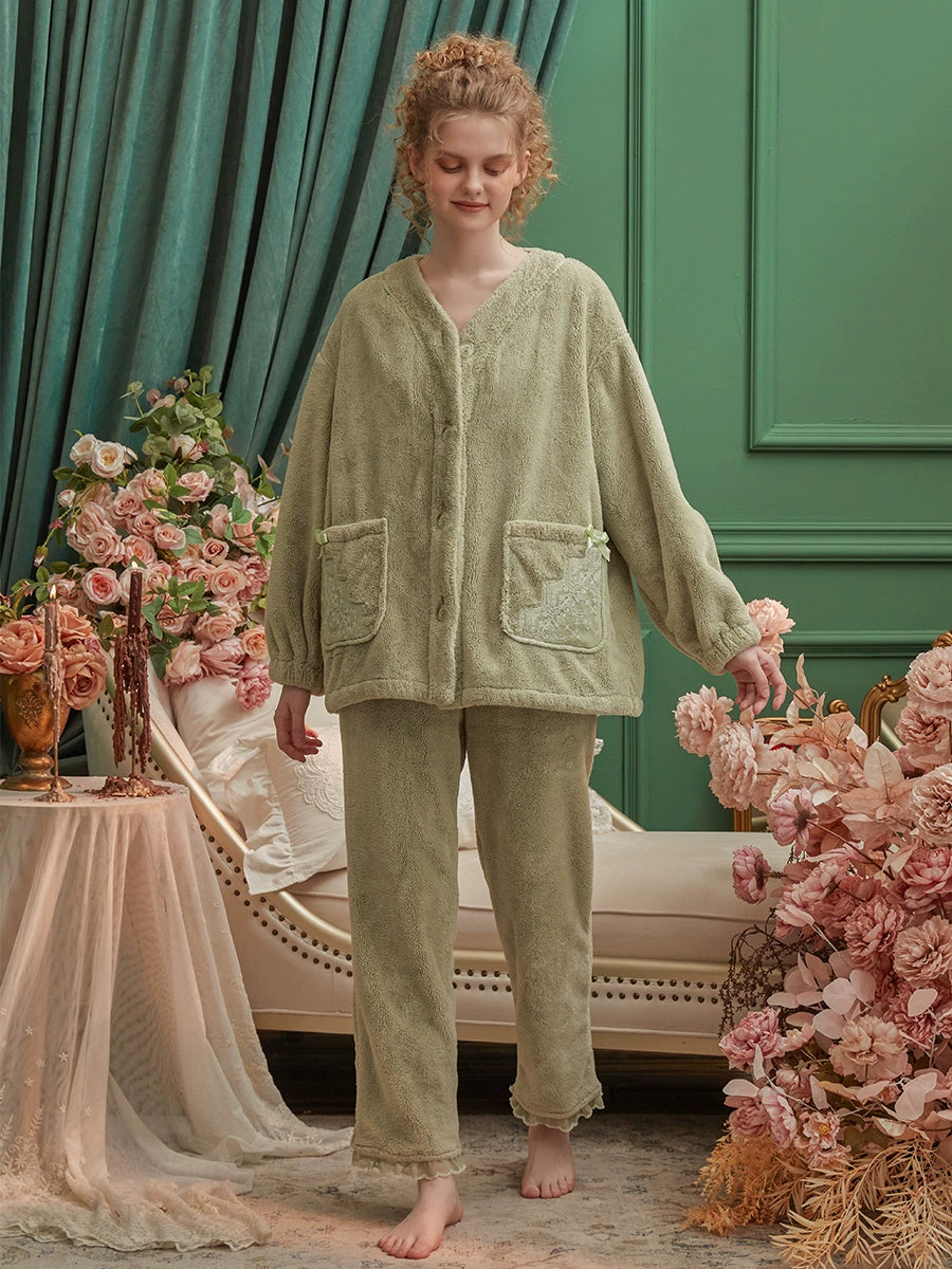 フリースレースポケットのふわふわルームウェア