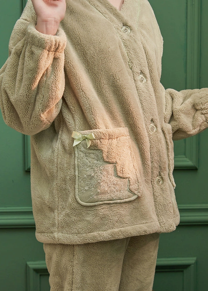 フリースレースポケットのふわふわルームウェア