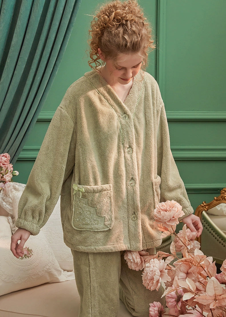 フリースレースポケットのふわふわルームウェア