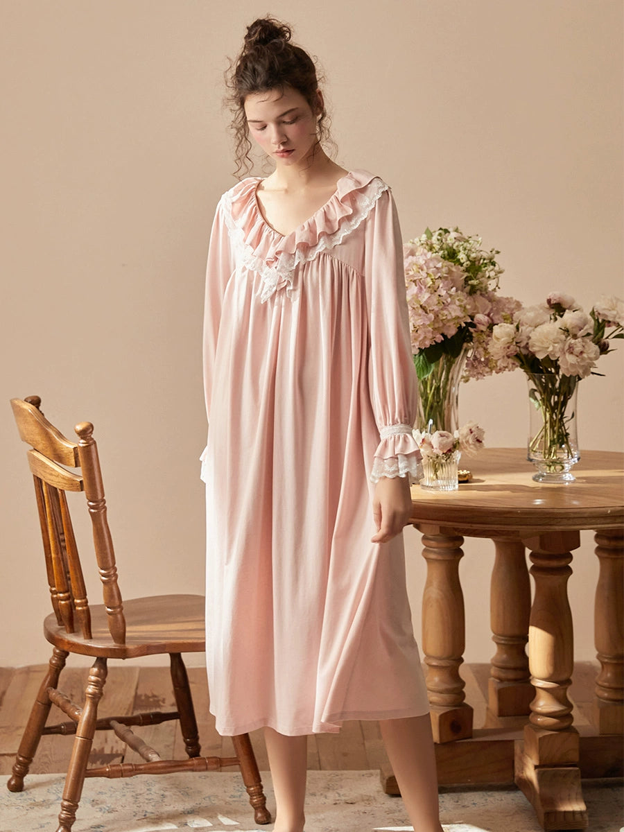 プリンセススタイルたっぷりフリルのネグリジェ
