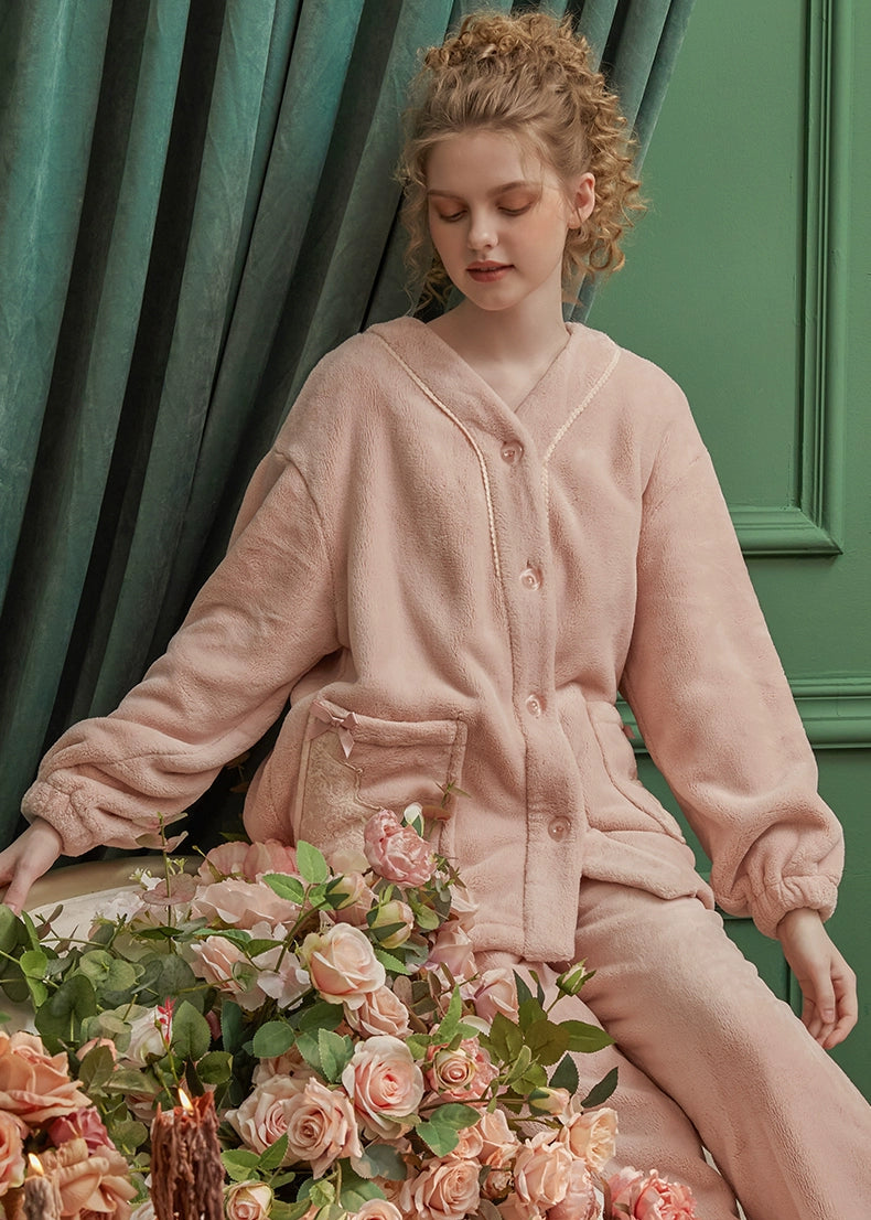 フリースレースポケットのふわふわルームウェア