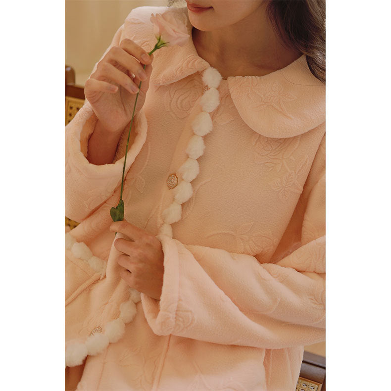 フリースお花ボタンと丸襟のふわふわルームウェア